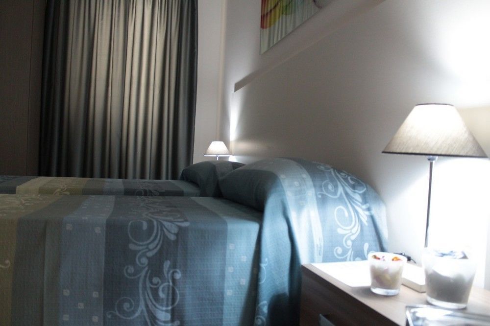 B&B Teatro ปาแลร์โม ภายนอก รูปภาพ