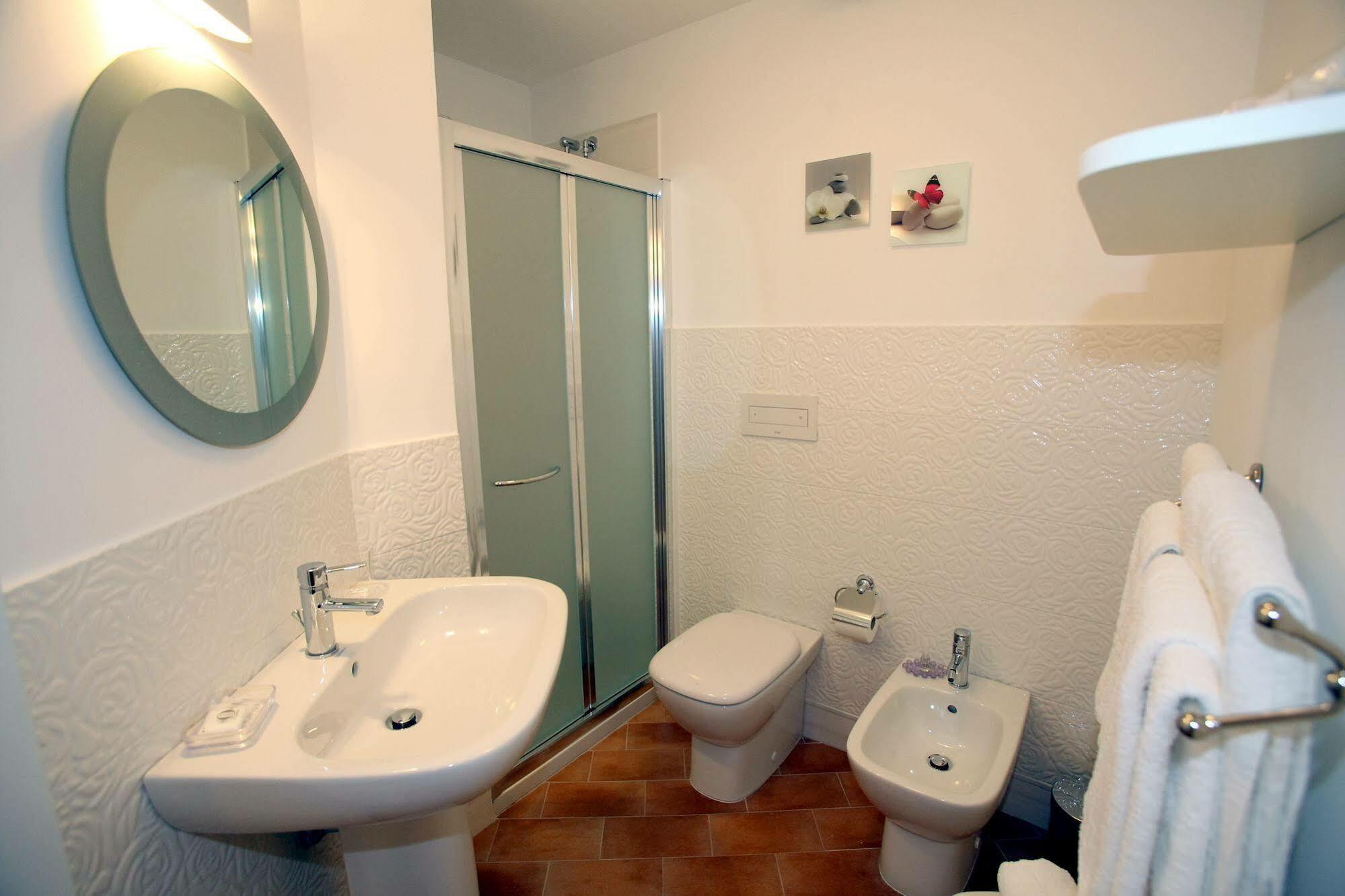 B&B Teatro ปาแลร์โม ภายนอก รูปภาพ