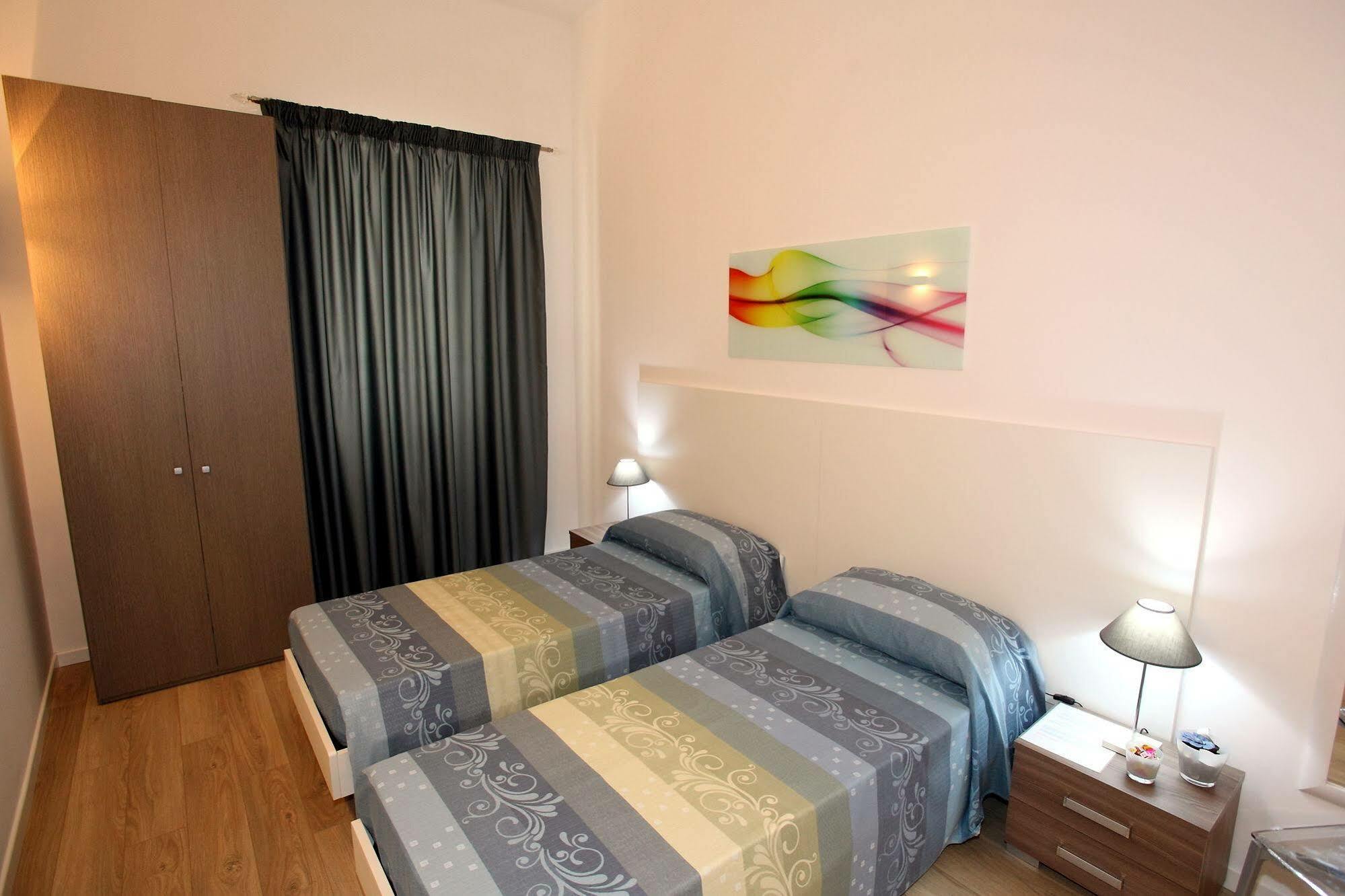 B&B Teatro ปาแลร์โม ภายนอก รูปภาพ