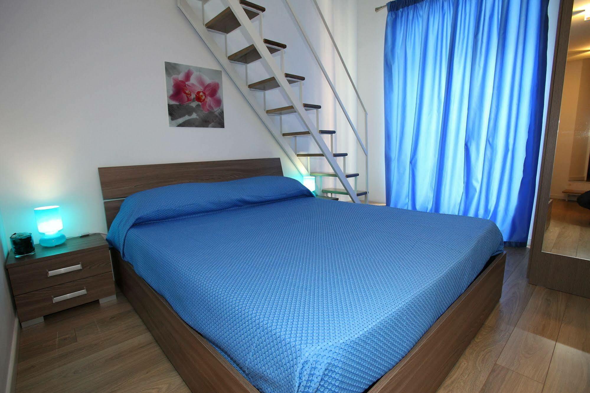 B&B Teatro ปาแลร์โม ภายนอก รูปภาพ