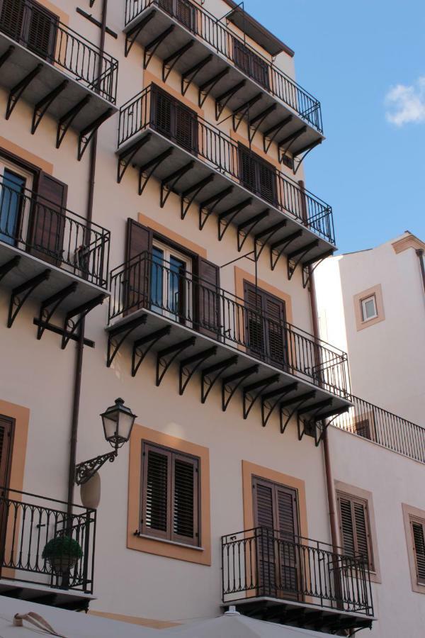 B&B Teatro ปาแลร์โม ภายนอก รูปภาพ